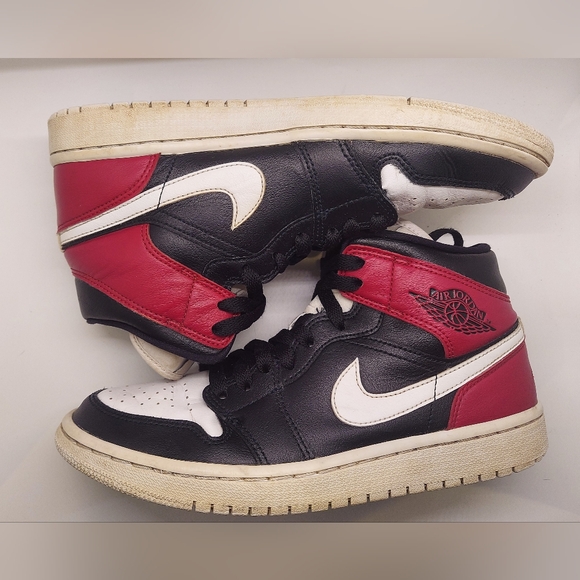 JORDAN 1 Mid "Noble Red" Women's 7 1/2 - Picture 6 of 6